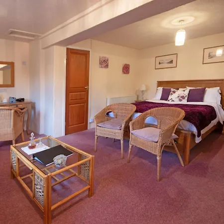 Magpies Lodge-3